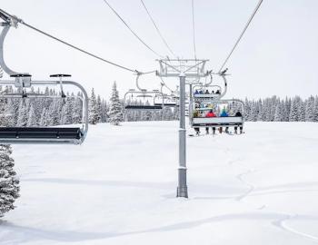 season-ski-passes-in-aspen-snowmass